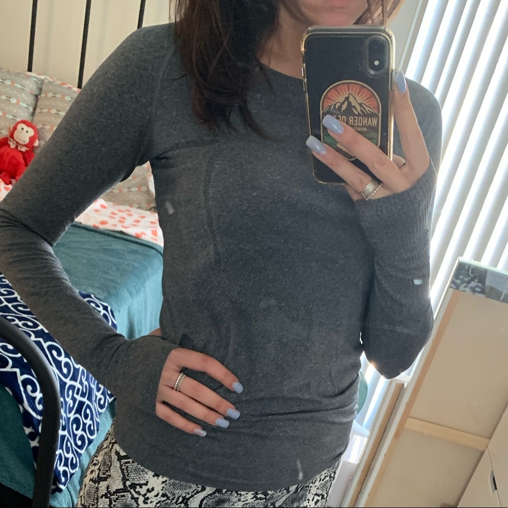 Lulu lemon gray swifty tech long sleeve Small
